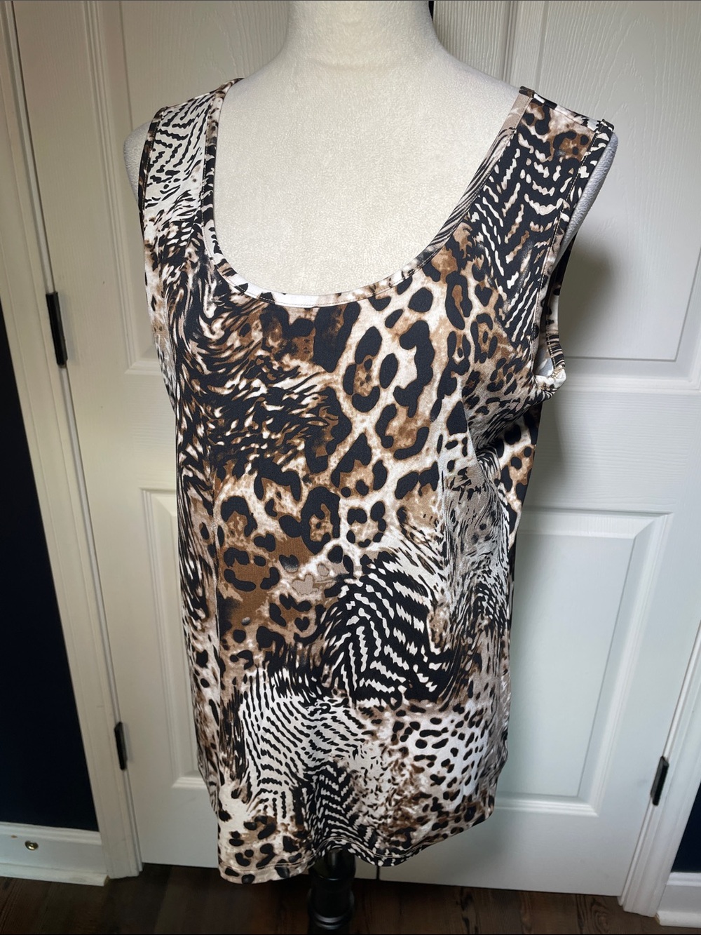 Attitudes by Renee Brown Black and White Animal Print Stretchy Tank Size LP
